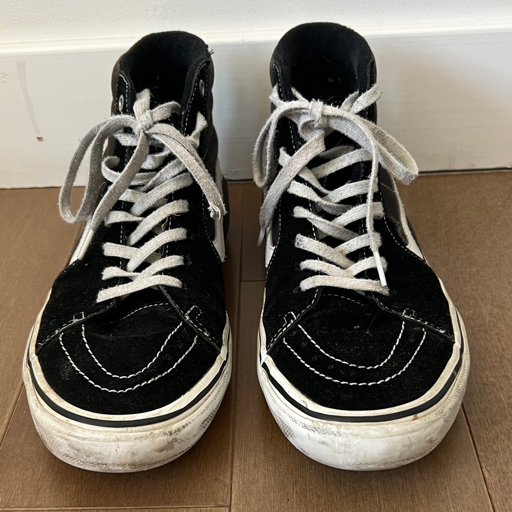 VANS Black and White High-Top - Picture 2 of 6